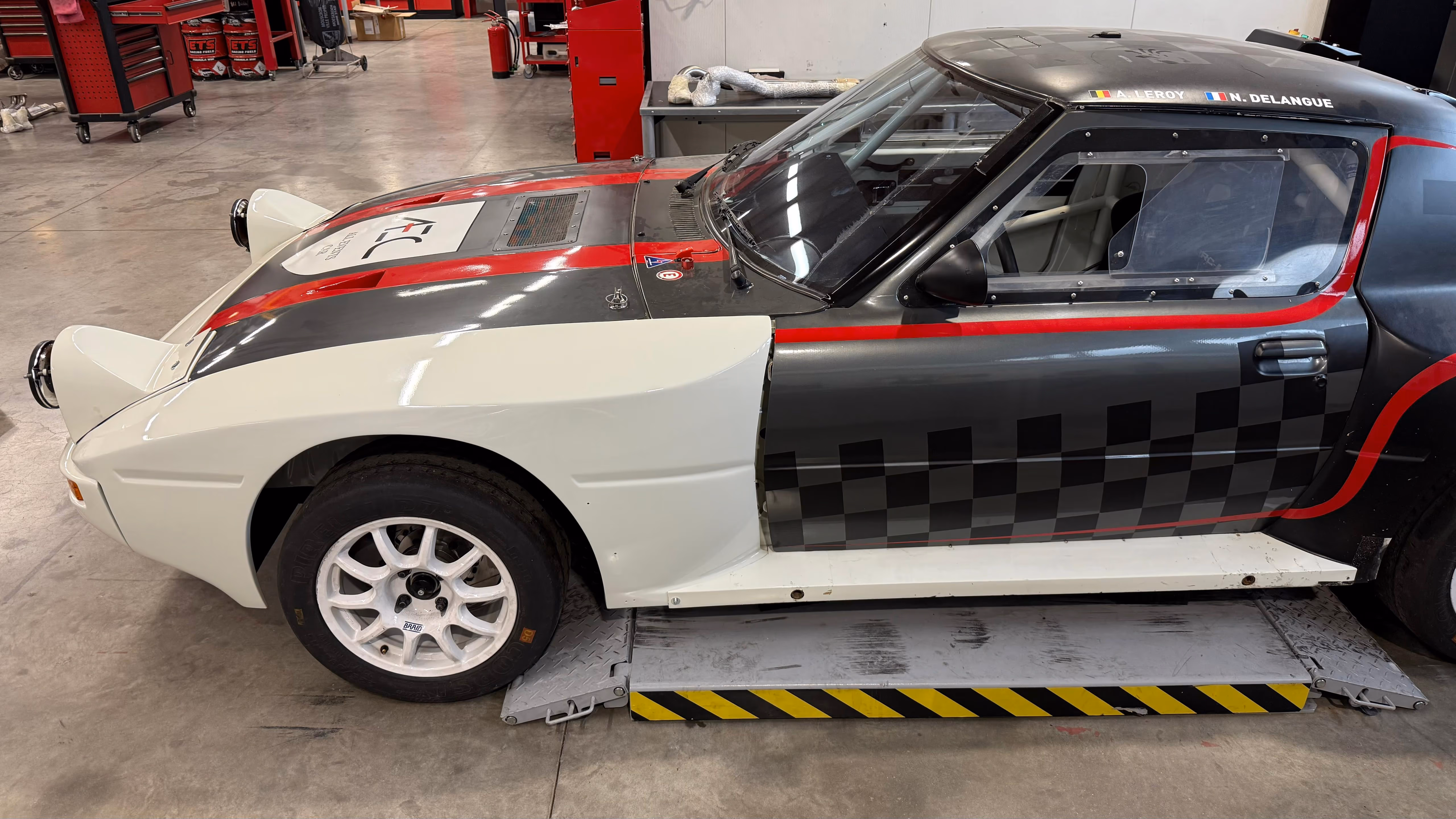 Covering Rallye RX7 — Covering Rallye posé par Autovring